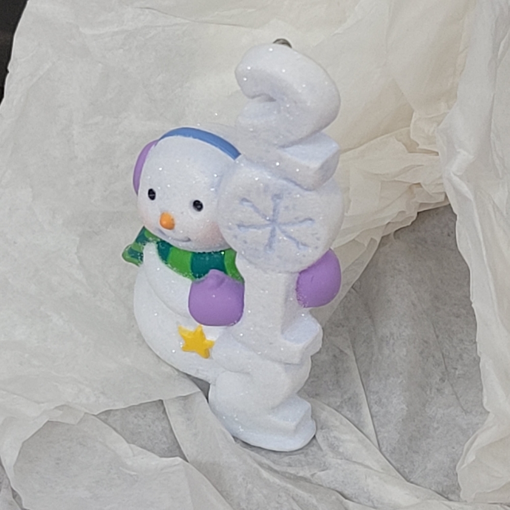 Hallmark Keepsake 2012 Frosty Fun Decade Christmas Tree Ornament Snowman 3rd NIB - Picture 7 of 10